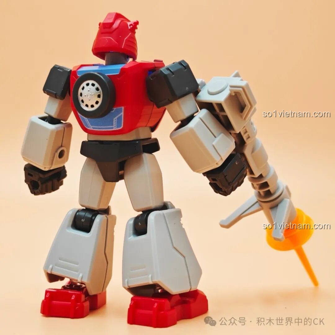 Jazz phiên bản Shining Version với vũ khí và phụ kiện đi kèm