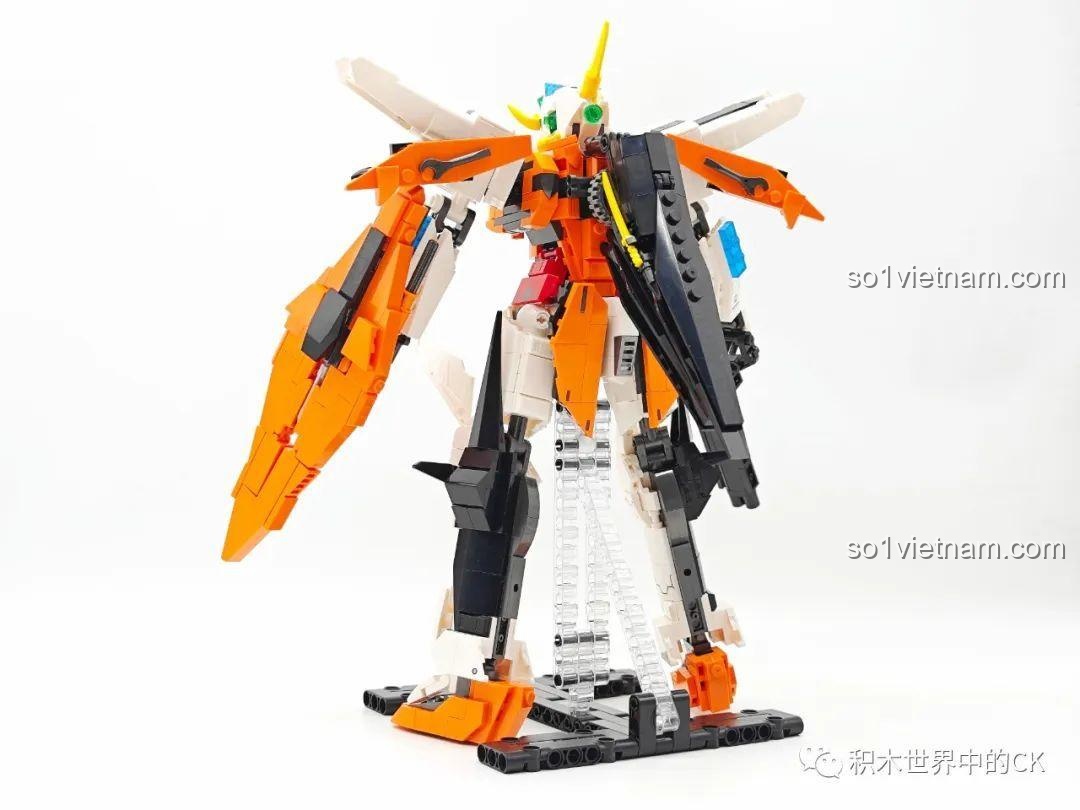 Mô hình JIESTAR 58030 bộ xếp hình Robot Gundam Kyriosgn-003 từ bên phải, chi tiết sắc nét, cho bé trai 8 tuổi.