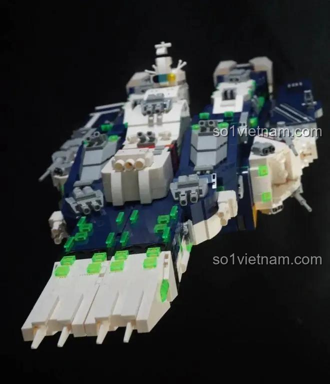 Ảnh review bộ xếp hình JIESTAR 58144 Tàu chiến không gian SDF-1 Macross, chi tiết tinh xảo, quà tặng con trai 14 tuổi