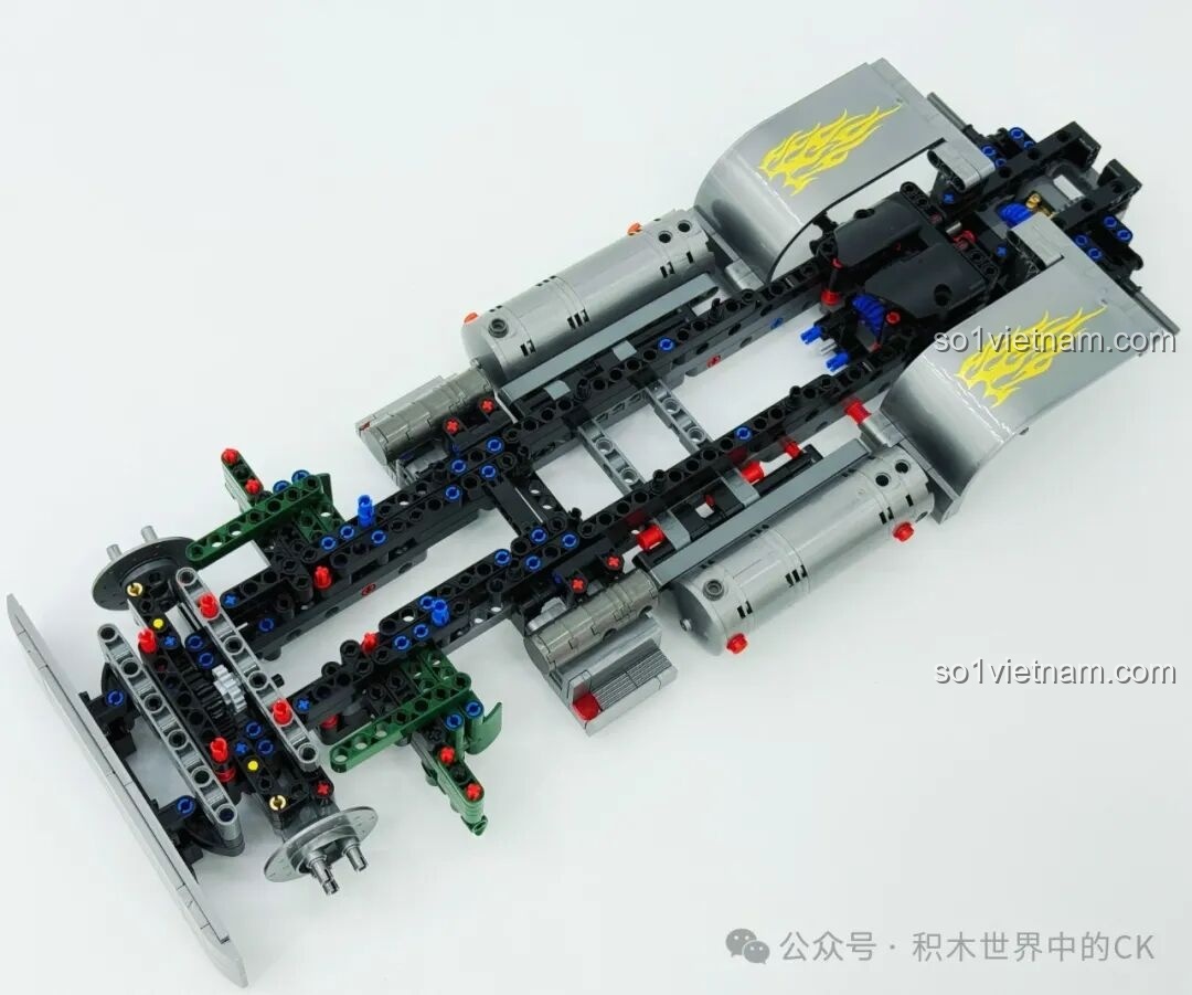 Phần sàn xe và các chi tiết phụ được thêm vào khung gầm JIESTAR JJ9069 Peterbilt 389. Review JIESTAR JJ9069 Peterbilt 389.