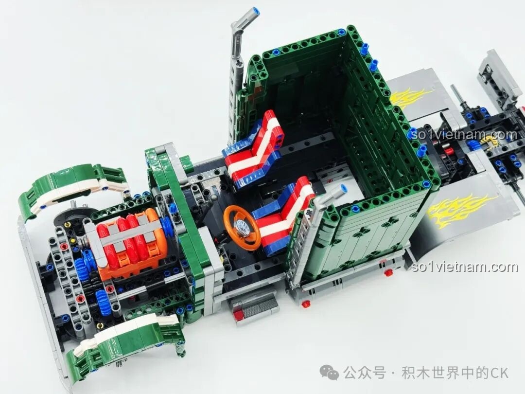 Cabin xe JIESTAR JJ9069 Peterbilt 389 bắt đầu được dựng lên, nội thất đã rõ ràng. Review JIESTAR JJ9069 Peterbilt 389.