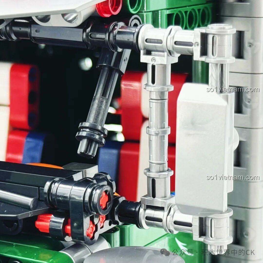 Các chi tiết nhỏ được đánh dấu trong cabin JIESTAR JJ9069 Peterbilt 389, cho thấy sự tinh tế. Review JIESTAR JJ9069 Peterbilt 389.