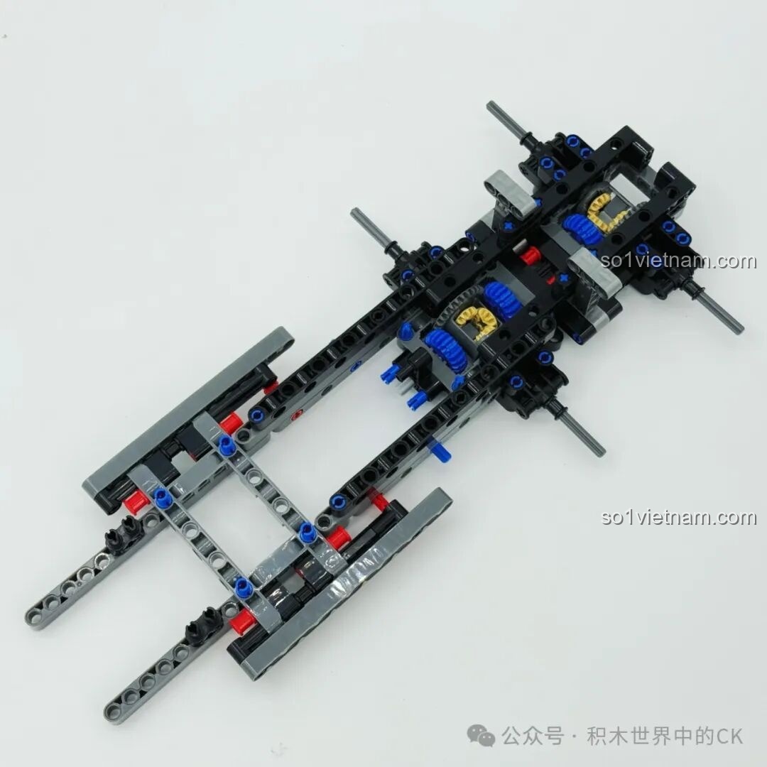 Giai đoạn đầu lắp ráp khung gầm của bộ JIESTAR JJ9069 Xe đầu kéo Peterbilt 389. Review JIESTAR JJ9069 Peterbilt 389.