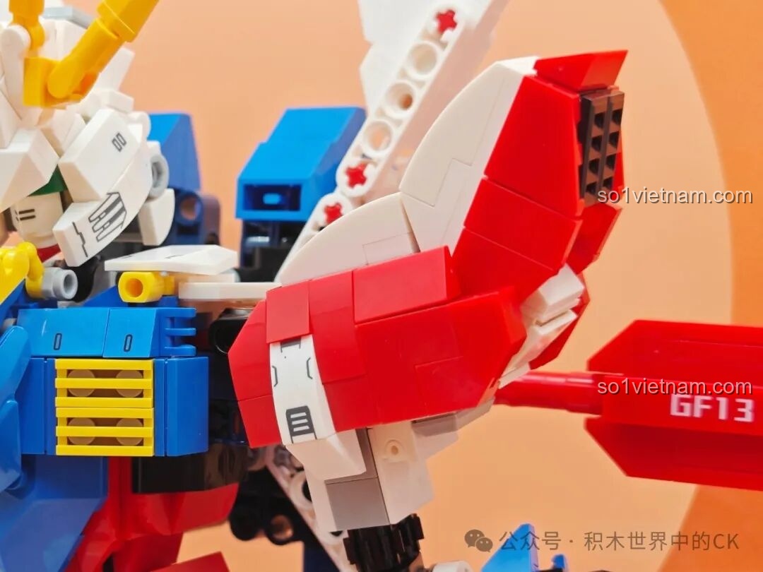 Mô hình JIESTAR 58107 God Iron-Blooded với kiếm năng lượng