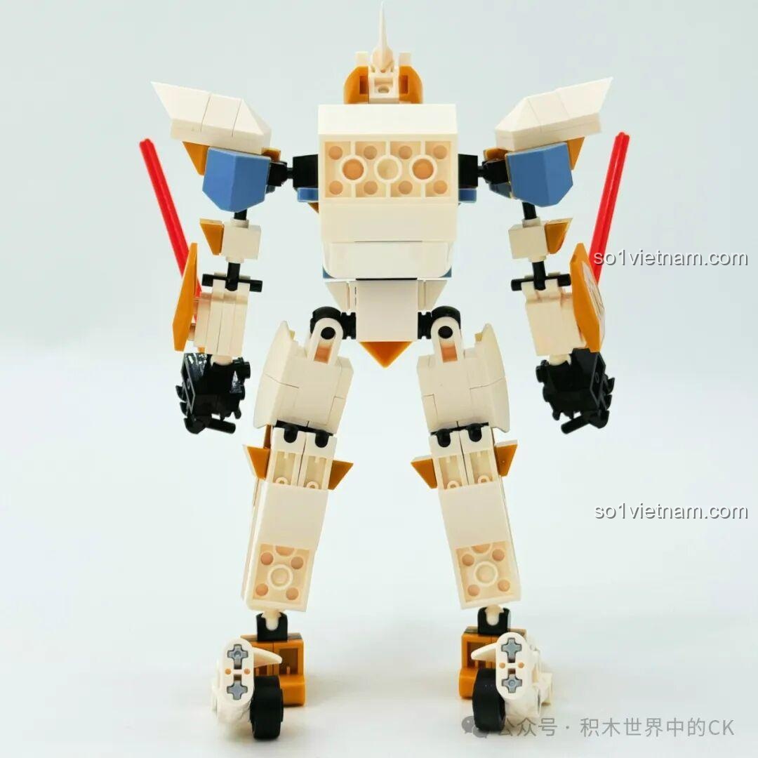 Robot Lancelot JIESTAR 58161 trong tư thế quyến rũ với kiếm