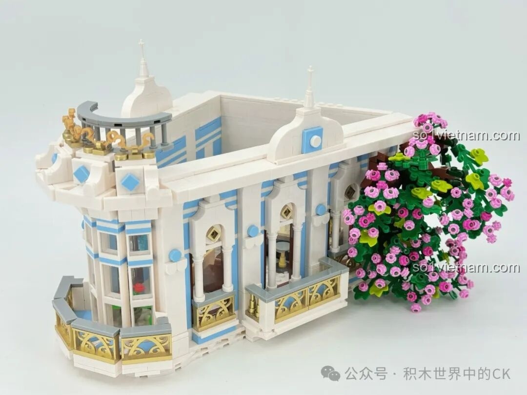 Mô hình JIESTAR 89109 Nhà hàng Hoa Anh Đào hoàn thiện, nhìn từ bên cạnh