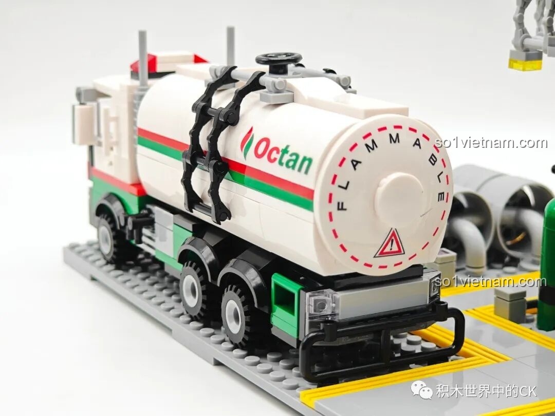 Mô hình JIESTAR JJ9016 nhìn từ phía sau