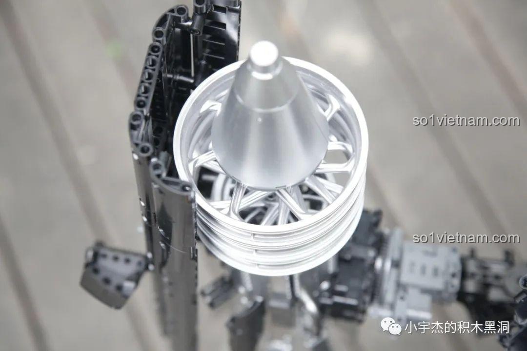 Cận cảnh chi tiết vành của động cơ Jetfire trong bộ K-box V5006.