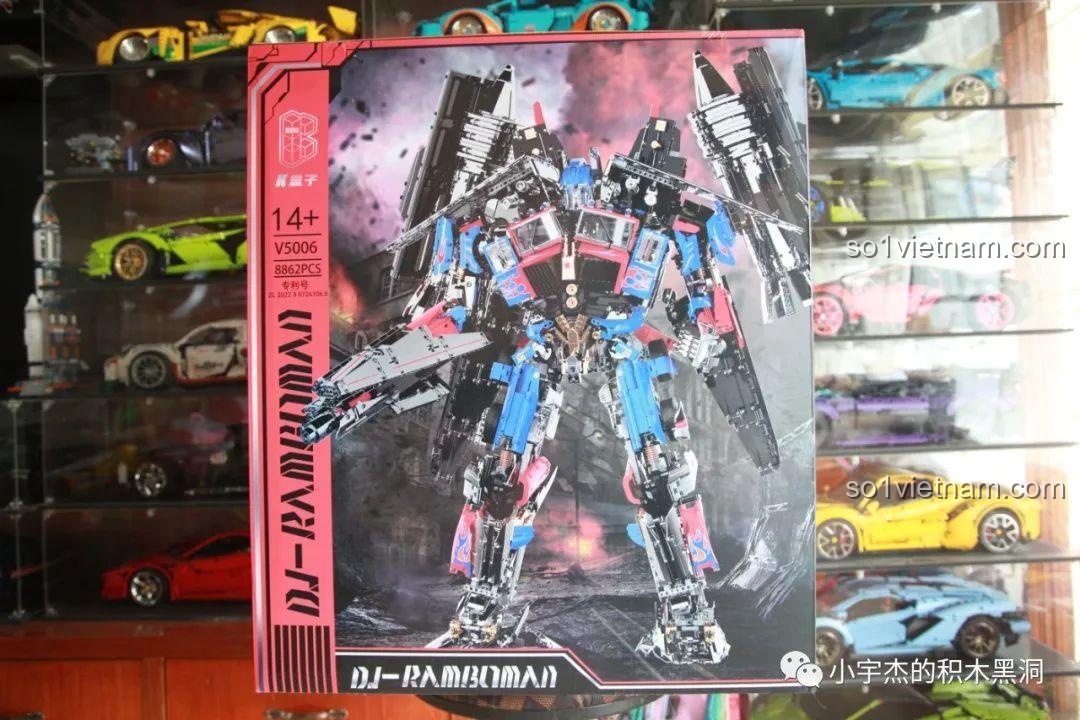 Mặt trước hộp bộ xếp hình K-box V5006 Optimus Prime hợp thể Jetfire với hình ảnh sản phẩm cực ngầu.