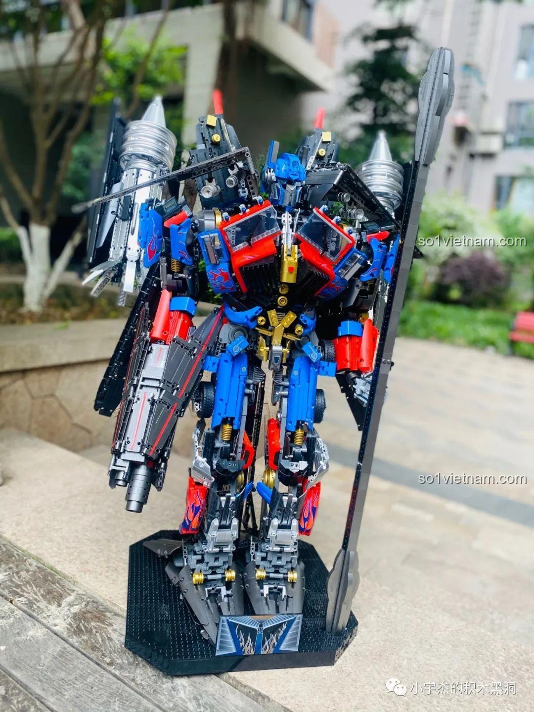 Bức ảnh toàn cảnh chính diện cuối cùng của robot K-box V5006.