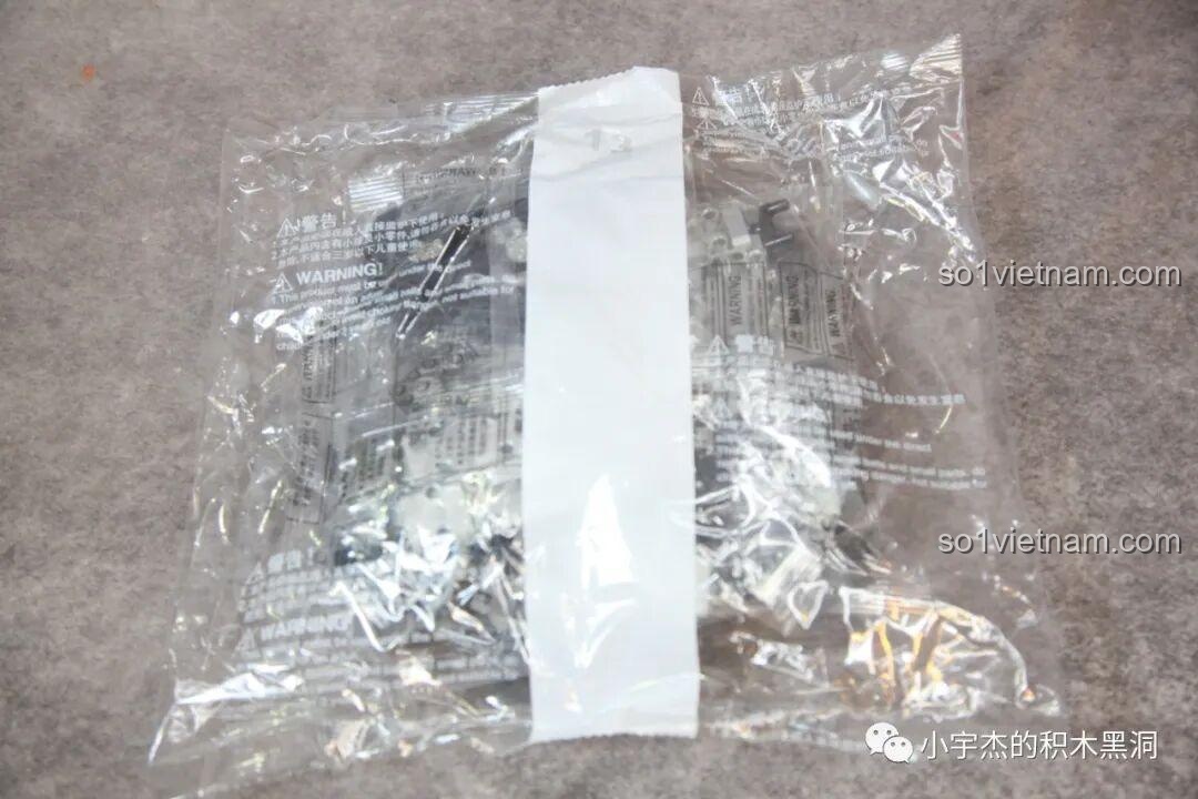 Túi mảnh ghép số 13 của bộ K-box V5006, dùng để lắp động cơ Jetfire.