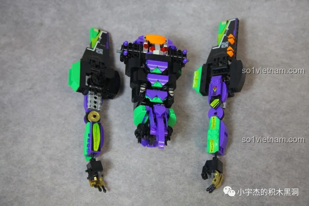 Robot EVA K盒子 V5013 hoàn thiện (mặt trước)