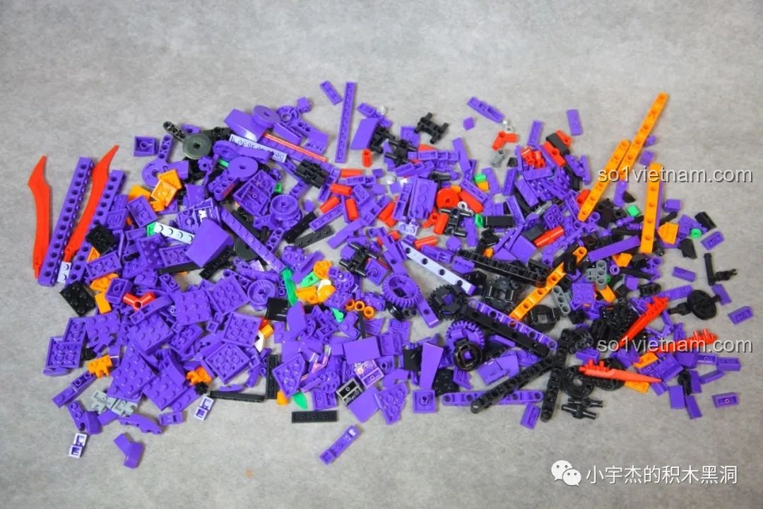 Chi tiết bàn tay của Robot EVA K盒子 V5013