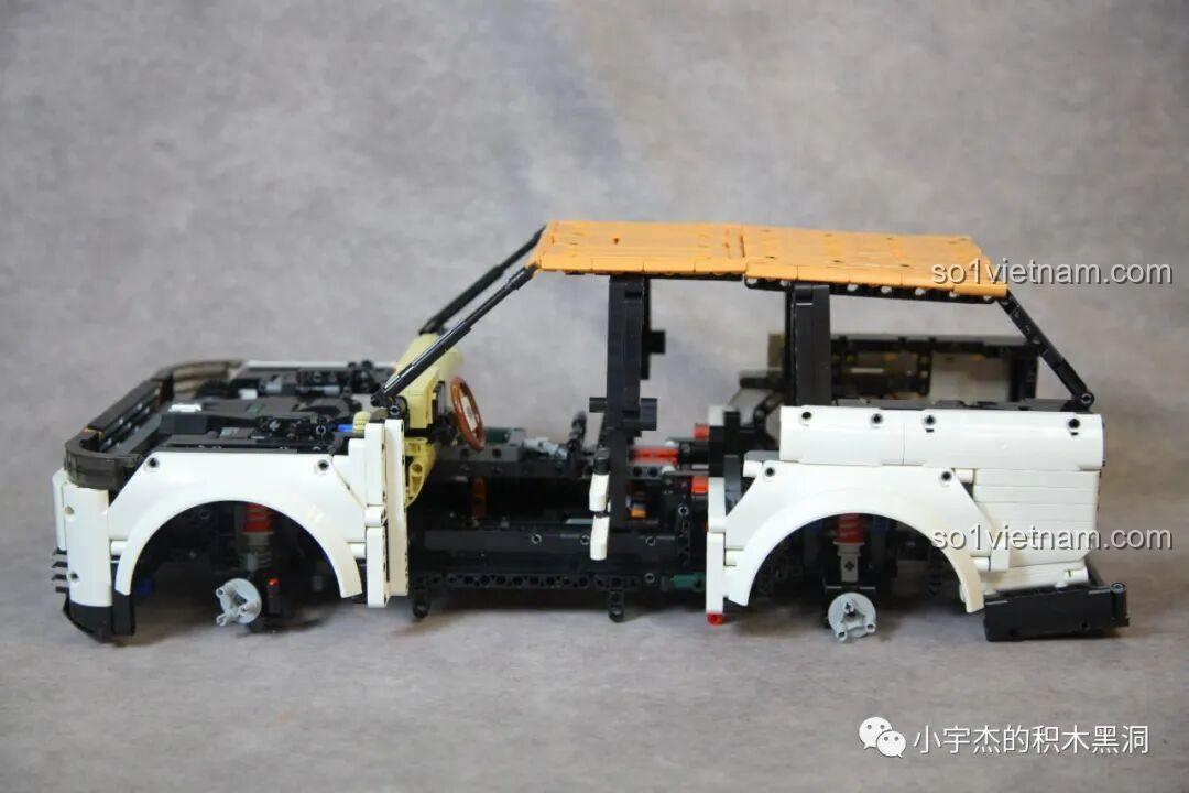 Khung gầm của KBOX 10512 Land Rover Range Rover với khung mái màu nâu nhạt đã được lắp đặt.