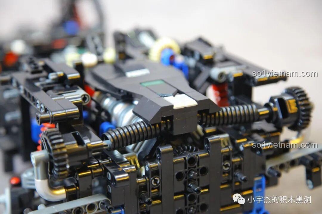 Túi linh kiện số 3 của bộ lắp ghép KBOX 10512 Land Rover Range Rover, chứa các chi tiết cho thân xe và nội thất.