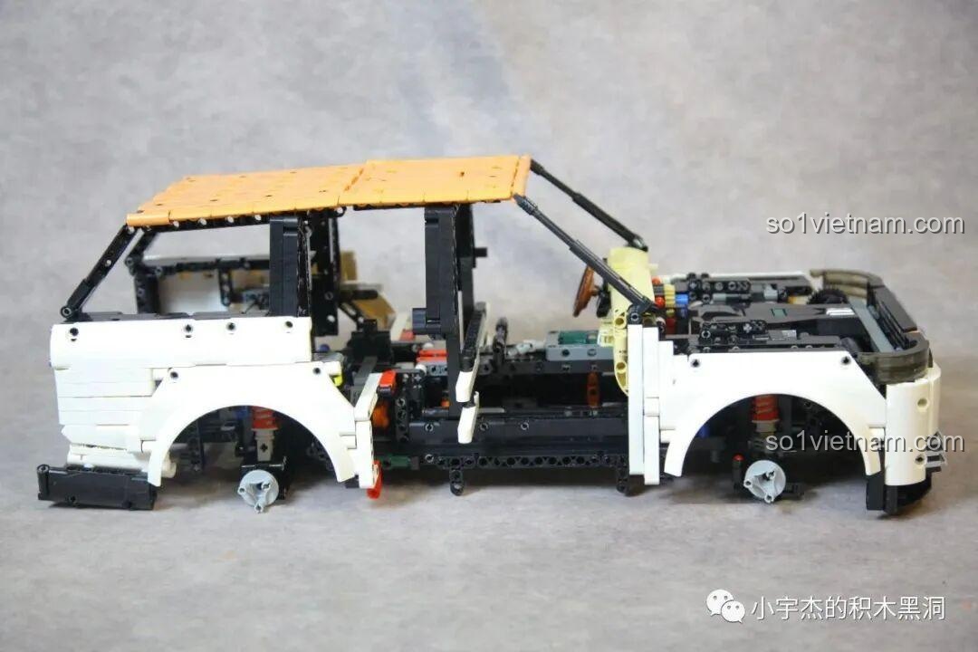 Túi linh kiện số 5 của bộ lắp ghép KBOX 10512 Land Rover Range Rover, chứa các chi tiết nhỏ hơn.