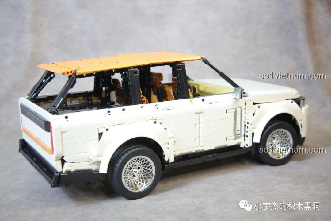 Các mô hình đồ chơi lắp ráp xe hơi và mô tô khác từ hãng KBOX, đa dạng mẫu mã và kiểu dáng.