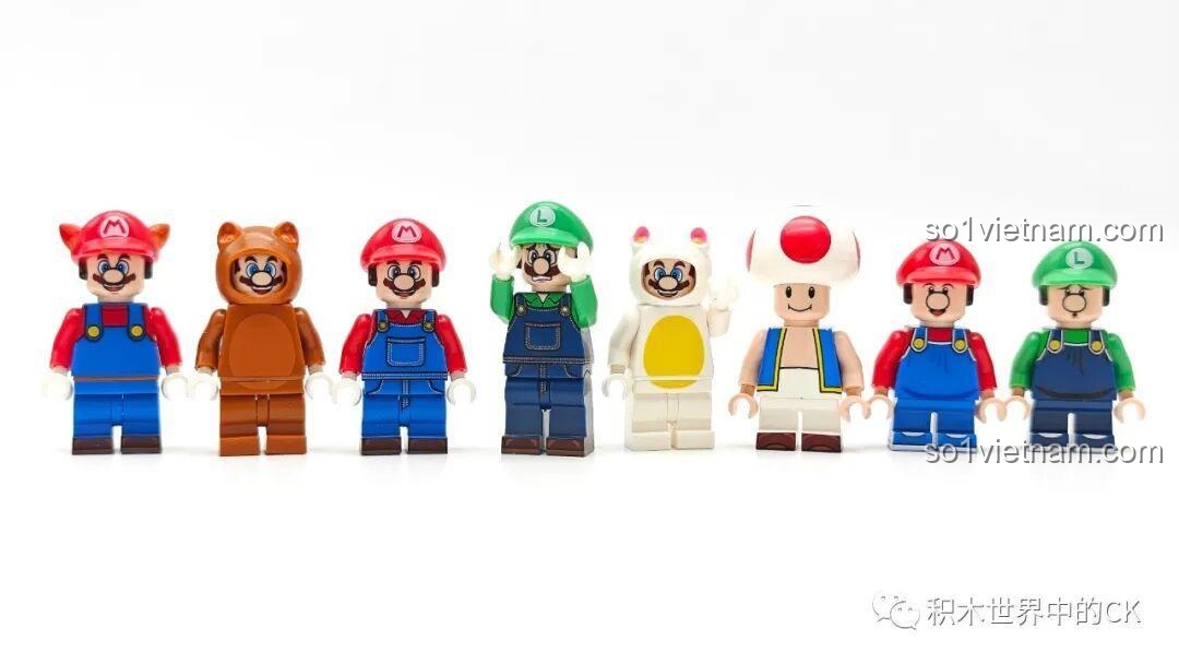 Toàn bộ 8 minifigures Mario và bạn bè từ bộ KDL815, xếp thành hàng ngang, thể hiện sự đầy đủ của set đồ chơi.