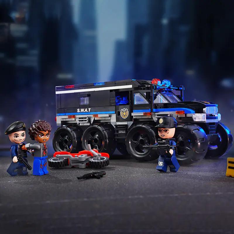 Keeppley 11023 Xe Chống Khủng Bố 6 bánh, 3 minifigure, xe cảnh sát đặc nhiệm, đồ chơi lắp ráp cho bé trai 6 tuổi