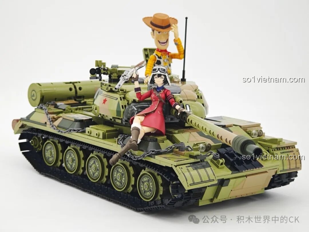 Thành phẩm xe tăng T-59 Keeppley 23023 nhìn từ phía sau