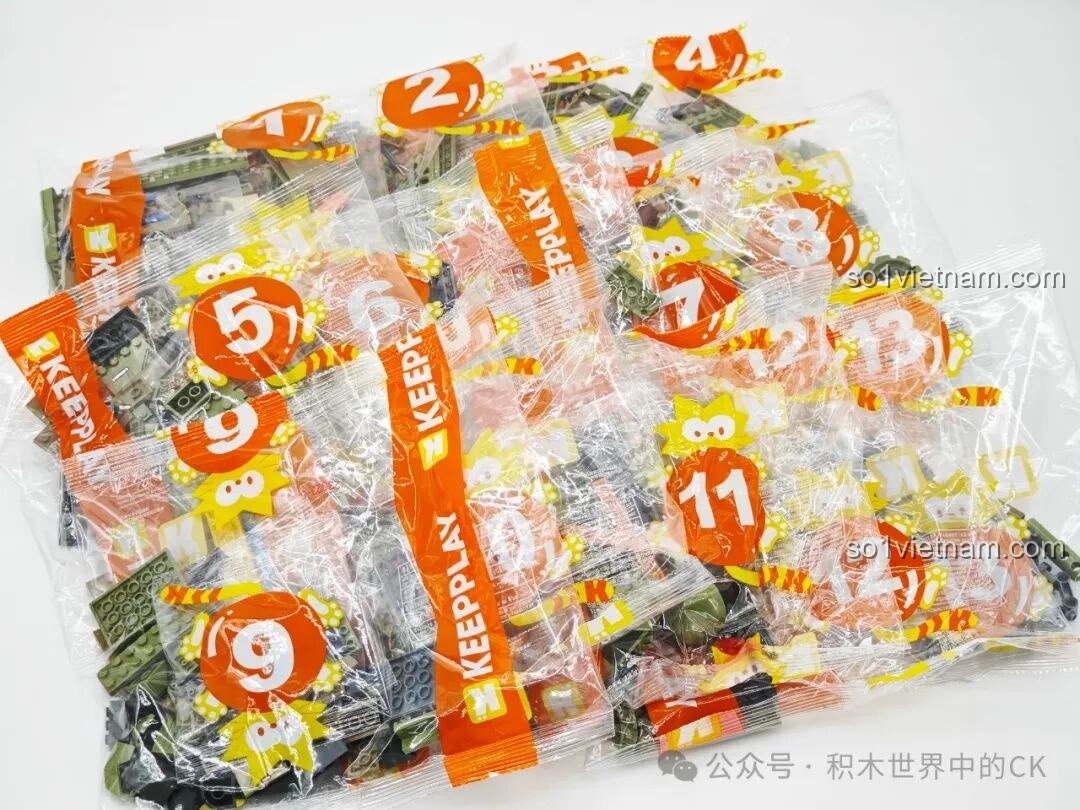 Các túi chi tiết bên trong bộ lắp ráp Xe tăng T-59 Keeppley 23023