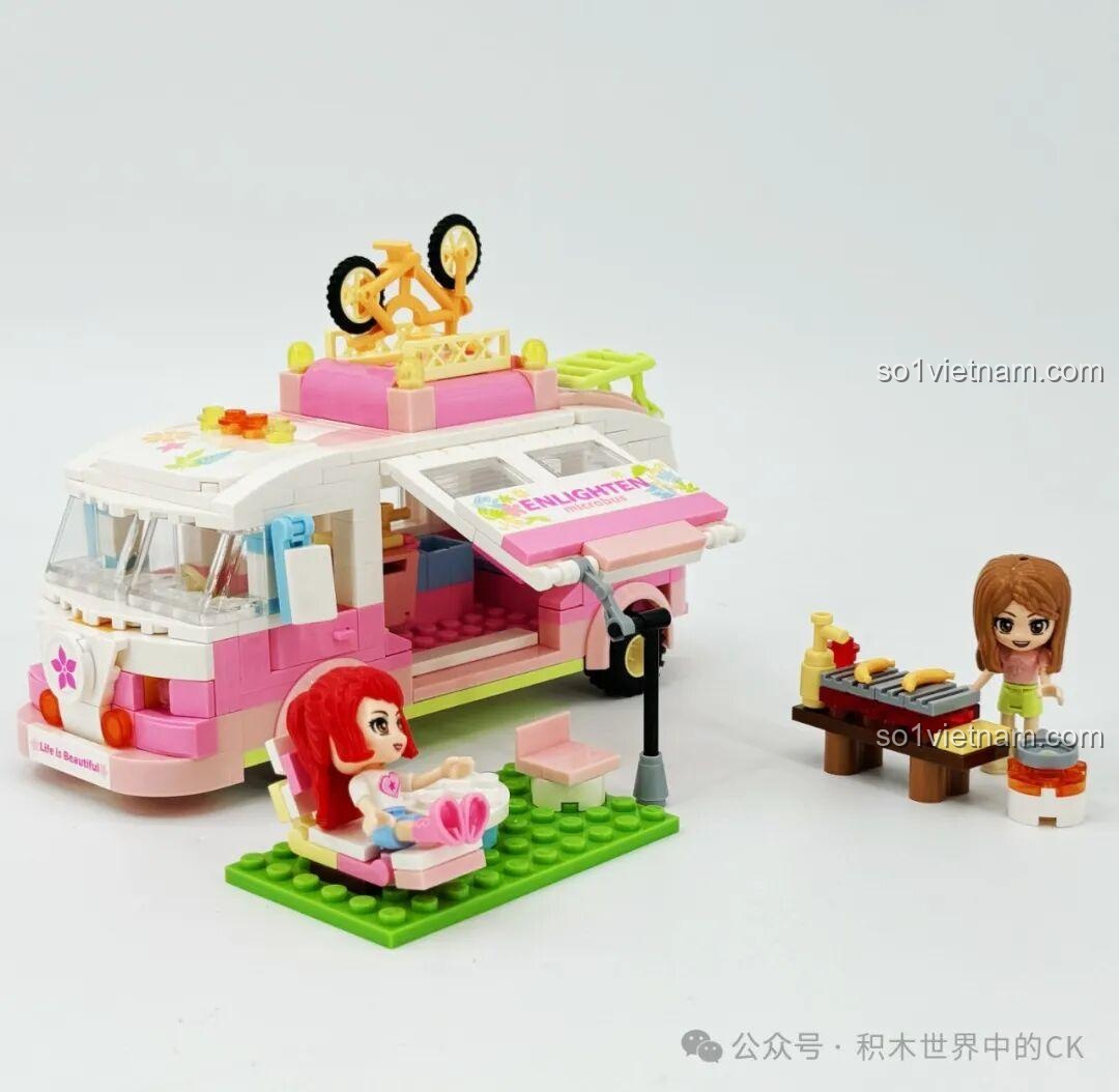 Cảnh dã ngoại với bộ Xe Cắm Trại Keeppley 33019