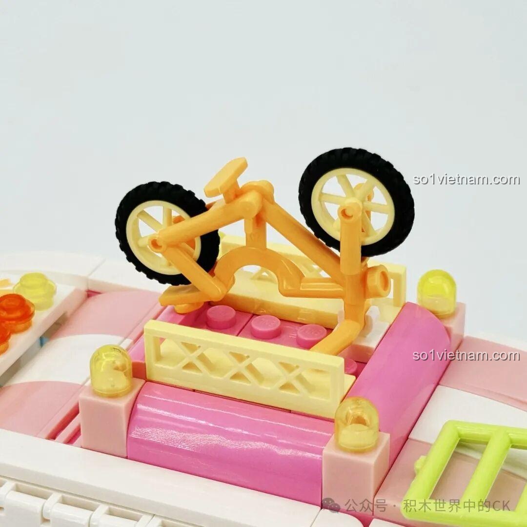 Cảnh dã ngoại với bộ Xe Cắm Trại Keeppley 33019