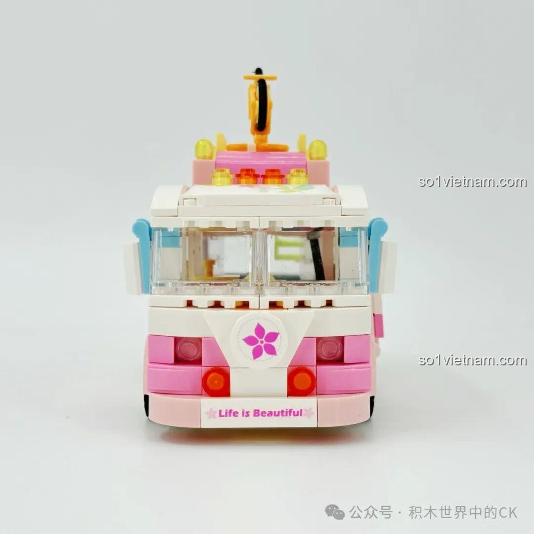 Tổng thể chiếc Xe Cắm Trại Keeppley 33019 đã hoàn thiện