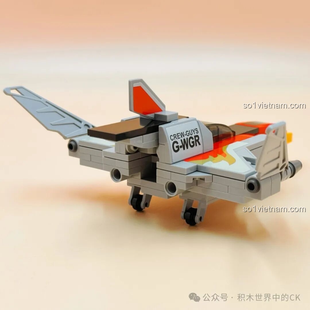 Mô hình GUYS装载号 (phiên bản 2) hoàn thiện từ Keeppley 75087 nhìn từ phía trước