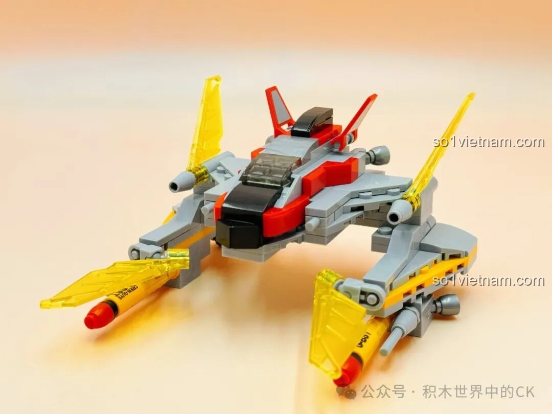 Mô hình GUYS装载号 (phiên bản 3) hoàn thiện từ Keeppley 75087 nhìn từ phía sau