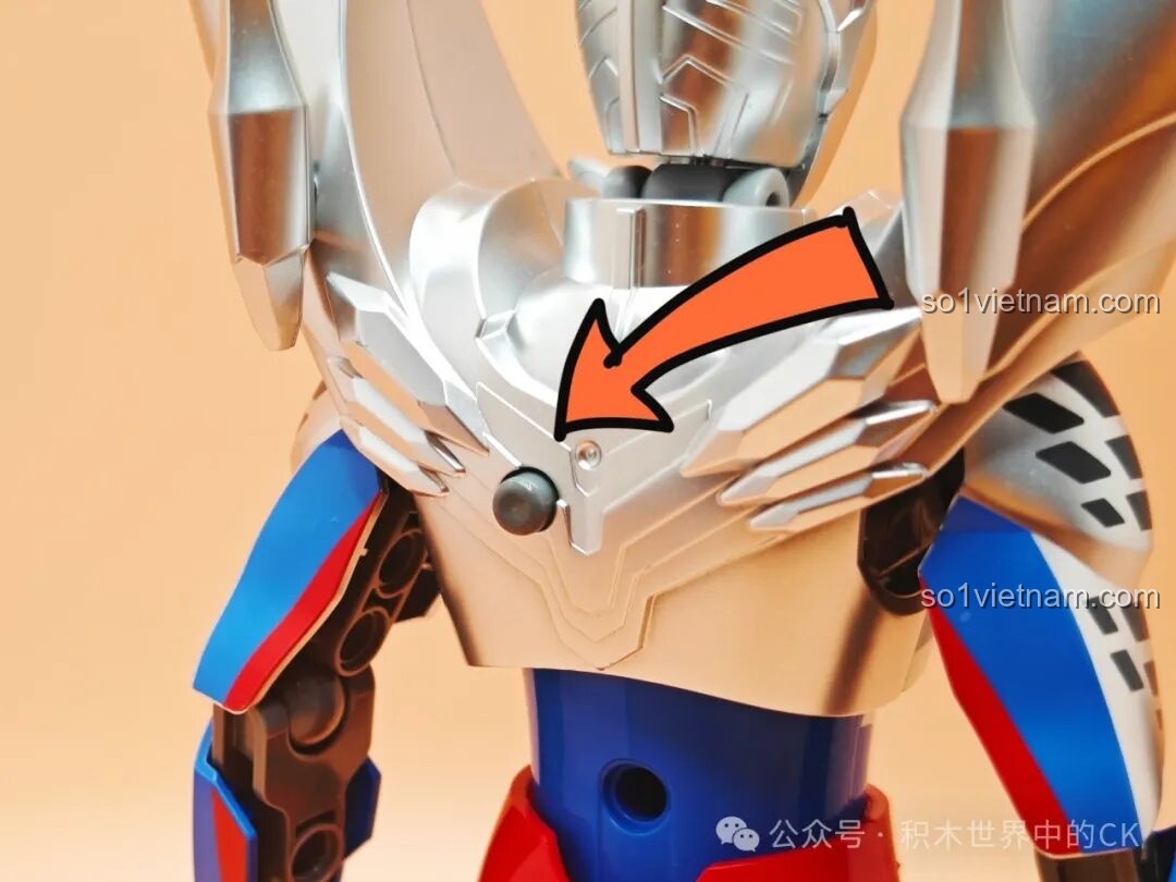 Mô hình Keeppley 75217 Ultraman Zeta Alpha Armor cầm vũ khí