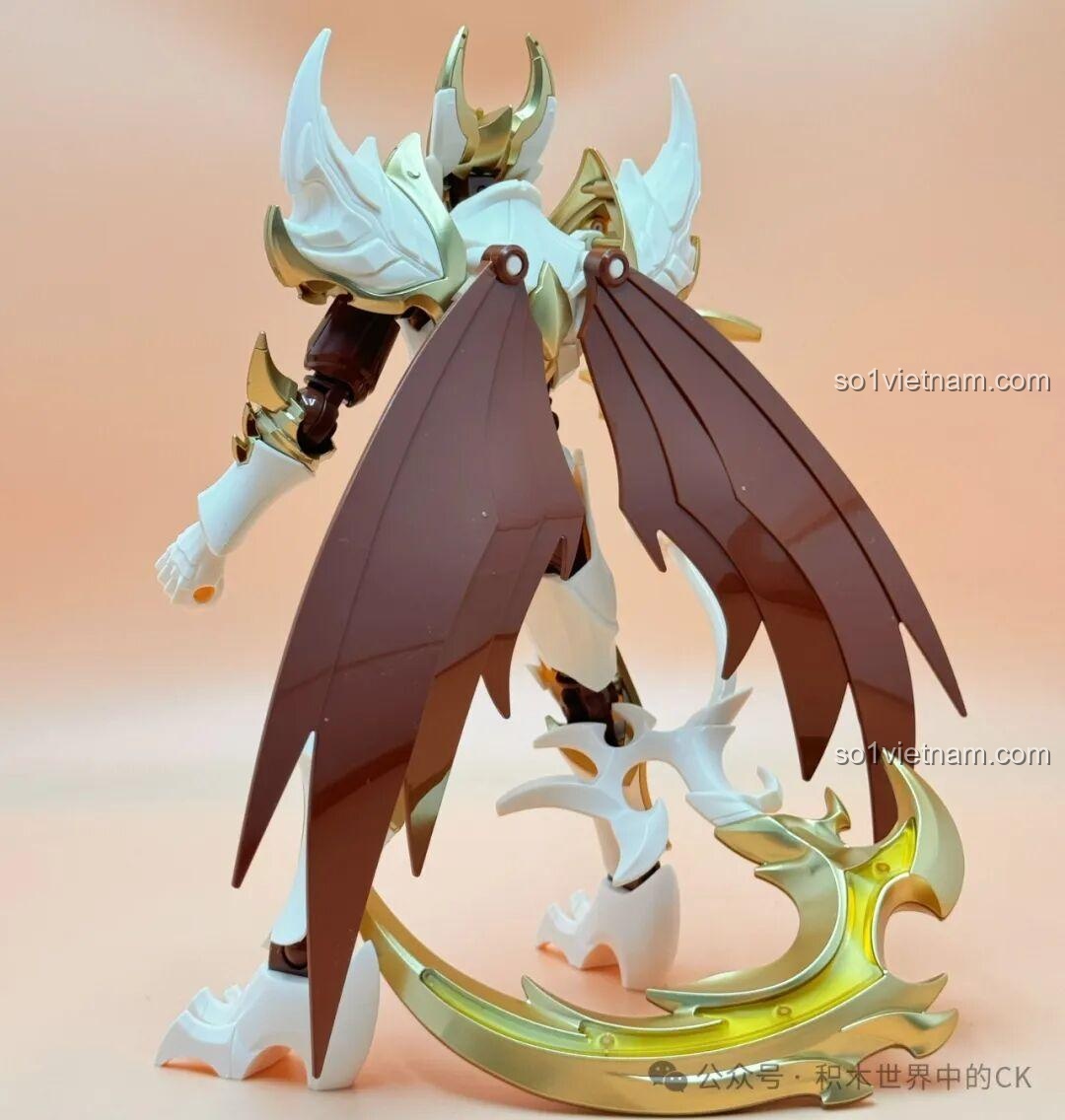 Mô hình Bạch Khởi - Tử Thần Trắng Keeppley 78014 với đôi cánh quạ đang quỳ rủa phía sau lưng, đồ chơi lắp ráp cho bé trai 14 tuổi