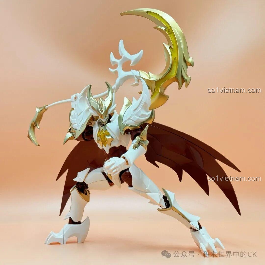 Mô hình Bạch Khởi - Tử Thần Trắng Keeppley 78014 với đôi cánh quạ, vũ khí và chân trụ đế đang quỳ rủa phía sau lưng, đồ chơi lắp ráp cho bé trai 14 tuổi