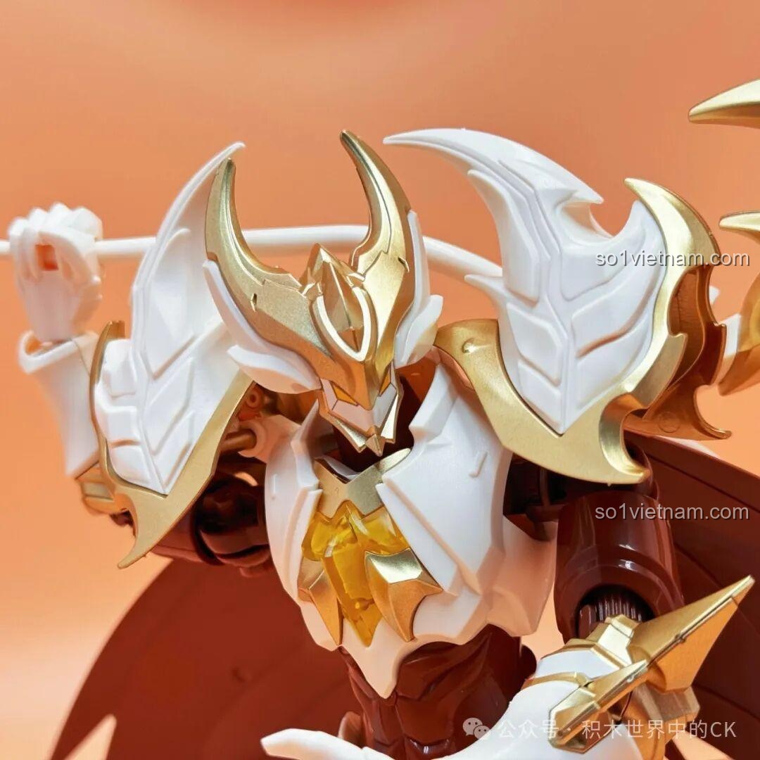 Mô hình Bạch Khởi - Tử Thần Trắng Keeppley 78014 với đôi cánh quạ, vũ khí và chân trụ đế, đồ chơi lắp ráp cho bé trai 14 tuổi