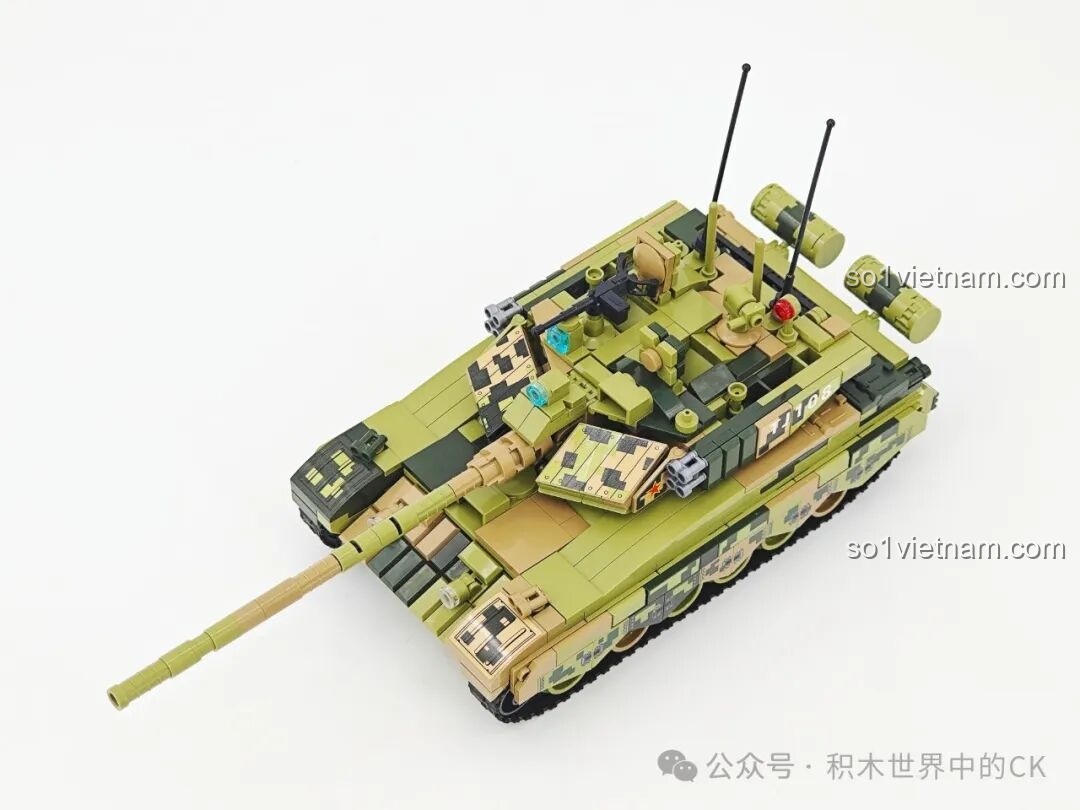 Mô hình Xe tăng 99A Keeppley 23026 hoàn thiện nhìn từ bên cạnh