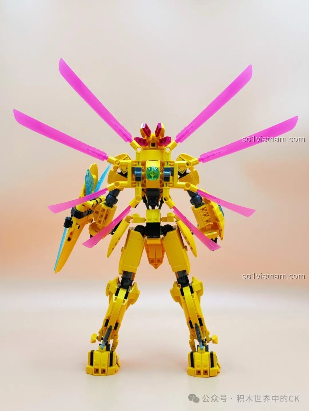 Chi tiết phần cánh tay của Keeppley Hắc Long Cơ Thần