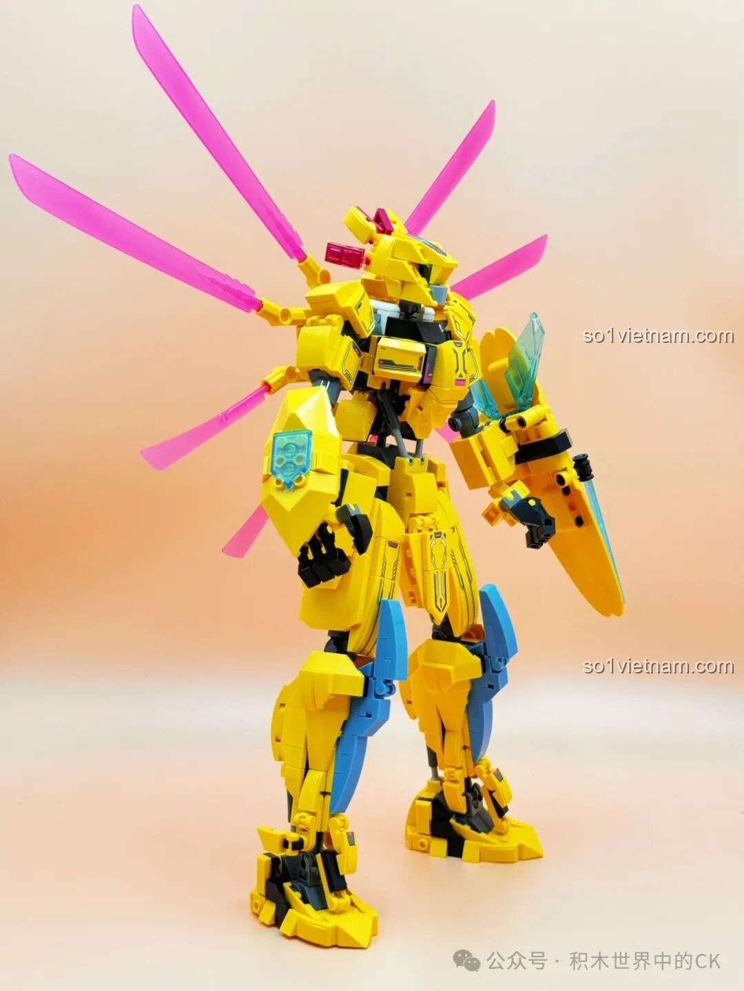 Chi tiết phần ngực của Keeppley Hắc Long Cơ Thần