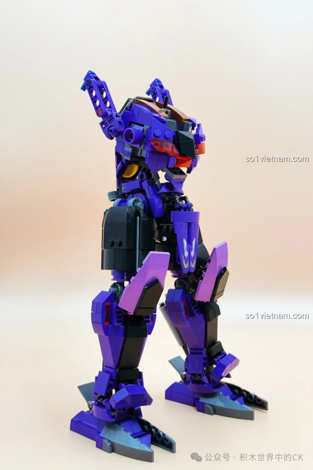 Chi tiết phần tay của Keeppley Hỏa Liên Cơ Thần