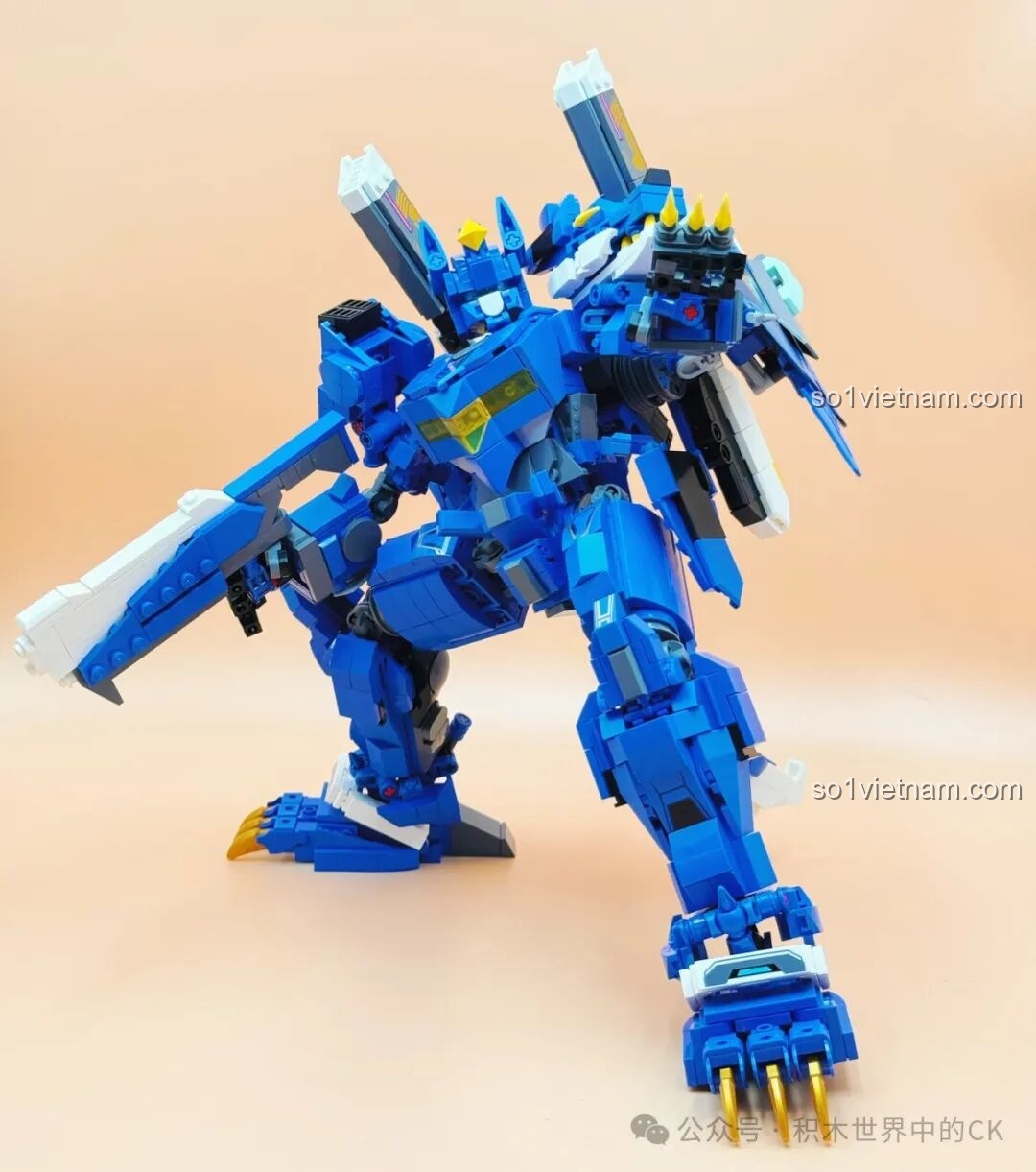 Keeppley Hỏa Liên Cơ Thần tạo dáng