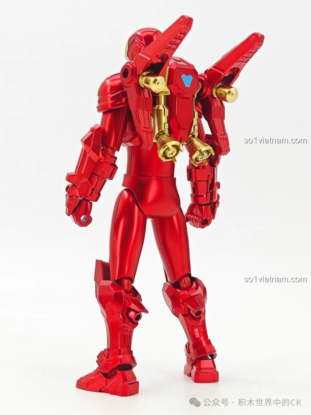 Mô hình Iron Man của Keeppley hoàn thiện, nhìn từ bên