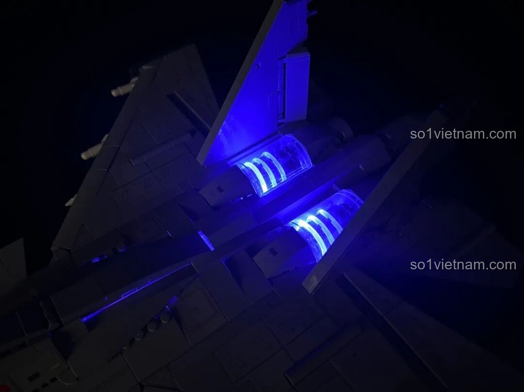 Mô hình Keeppley J-15 nhìn từ góc nghiêng trên cao