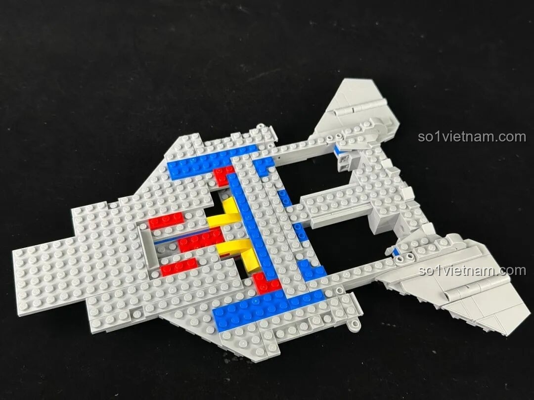 Càng đáp có thể gập mở của Keeppley J-15