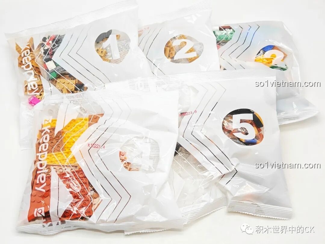 Các túi mảnh ghép được đánh số rõ ràng của bộ Keeppley K10223 Xe thám hiểm sao Hỏa Chúc Dung.