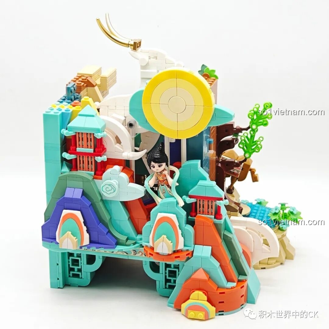 Mô hình Keeppley K19906 Màn Hình Tranh Đôn Hoàng ở giai đoạn giữa, các chi tiết chính đã được lắp đặt.