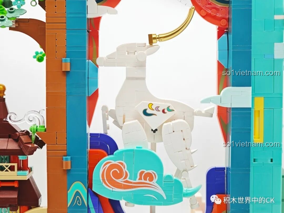 Mô hình Keeppley K19906 Màn Hình Tranh Đôn Hoàng hoàn thiện, nhìn từ phía sau, các chi tiết ẩn hiện.