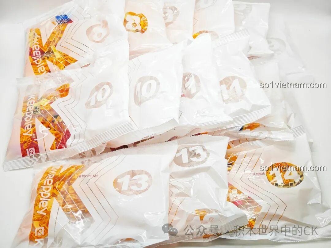 Rất nhiều túi mảnh ghép cho mô hình Rồng Vàng Ôm Ngọc K19908, hứa hẹn trải nghiệm lắp ráp thú vị.