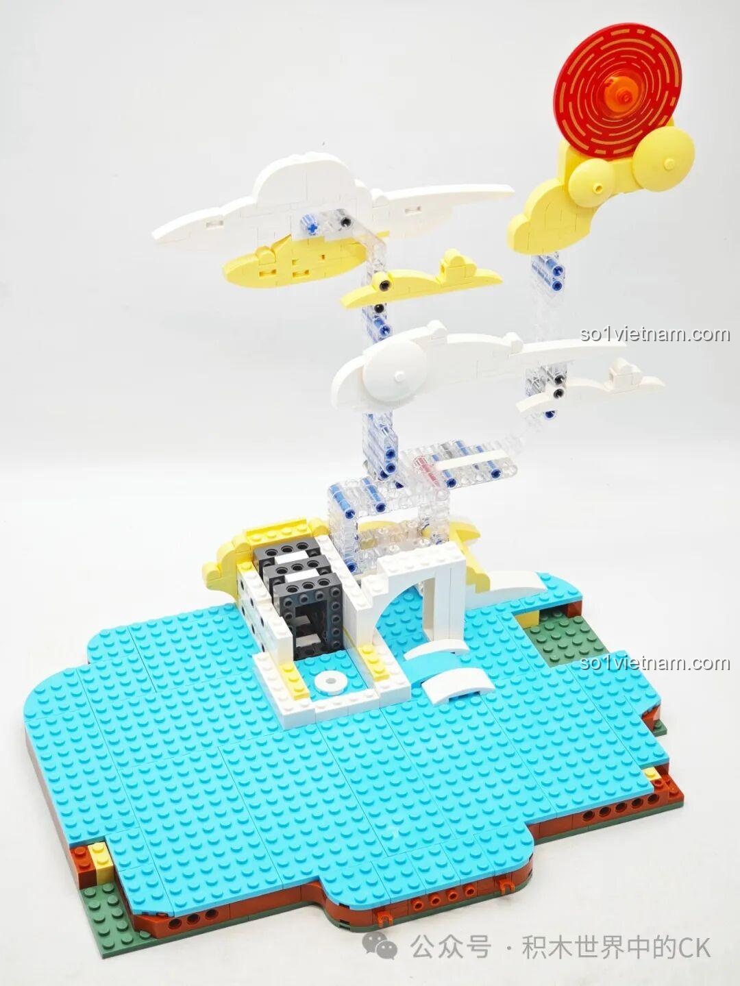 Cơ chế chuyển động quay tay bên trong mô hình Keeppley K19908.