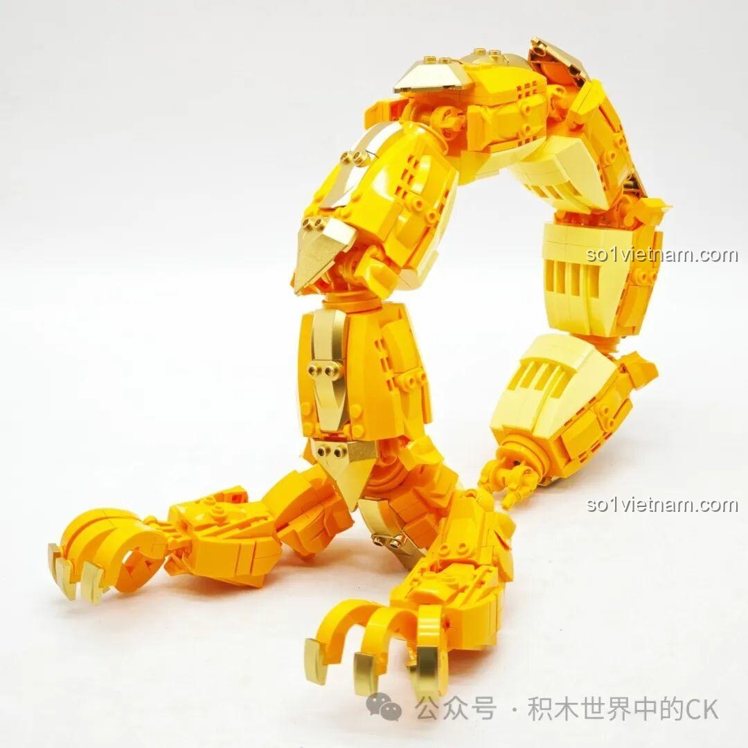 Mặt sau của mô hình Keeppley K19908 cho thấy các chi tiết kết cấu.