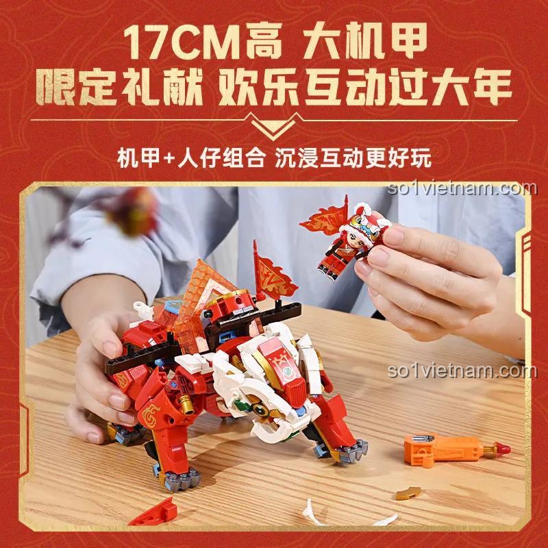Mô hình Keeppley K19912 Cơ Giáp Sư Tử Đỏ tấn công