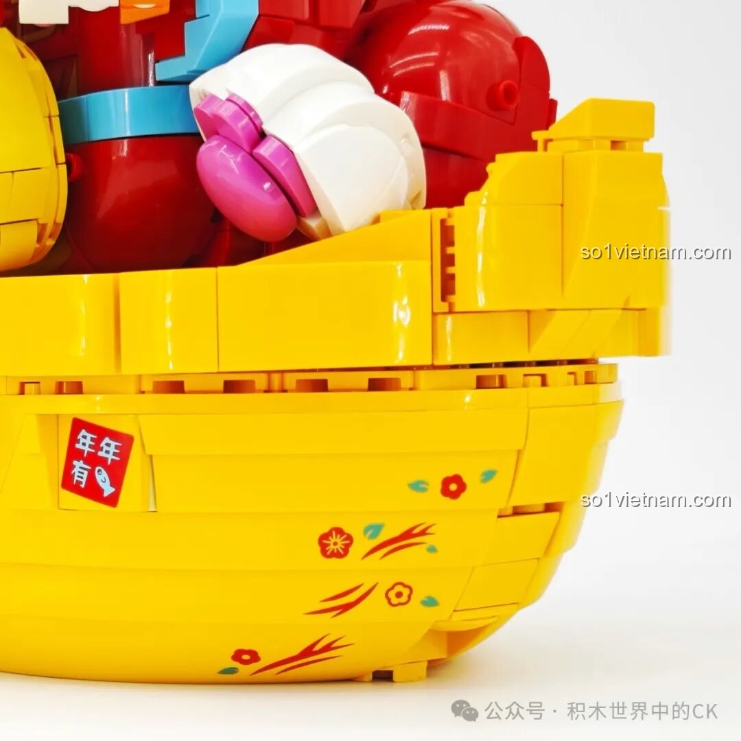 Cận cảnh túi tiền đầy ắp vàng của Mèo Chiêu Tài Keeppley K19913.